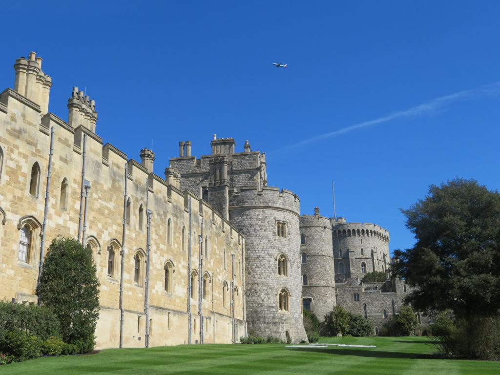 Windsor castle day trip itinerary half day tour directions tips photo locations