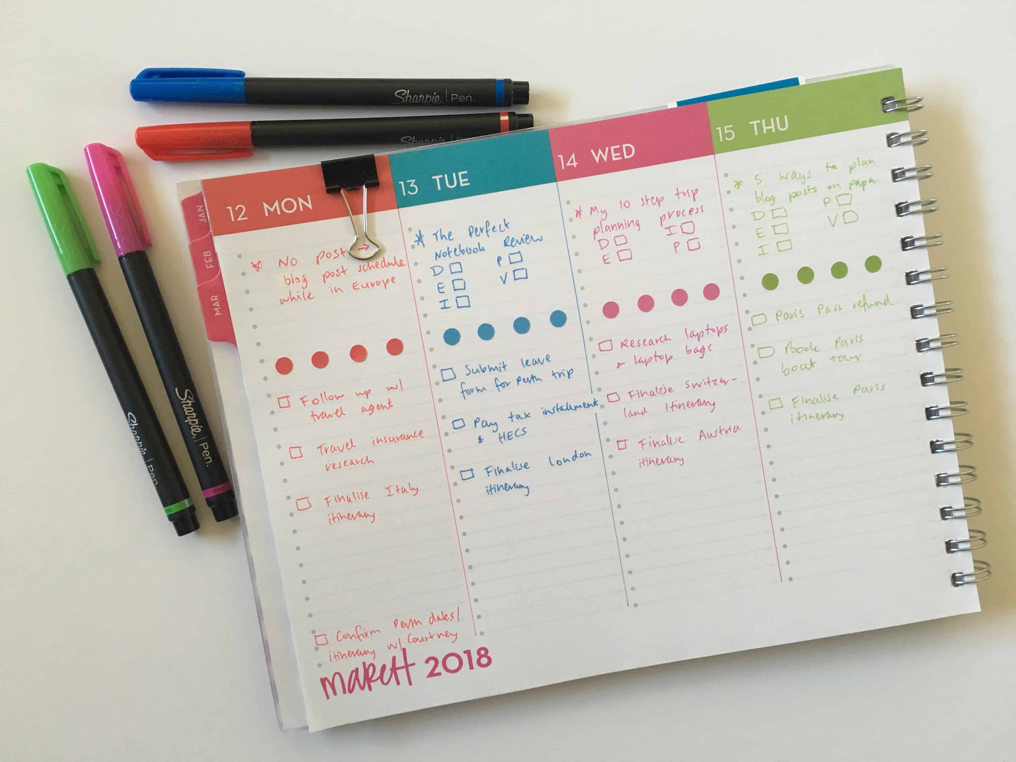 Using the Dabney Lee for BlueSky Landscape Weekly Planner