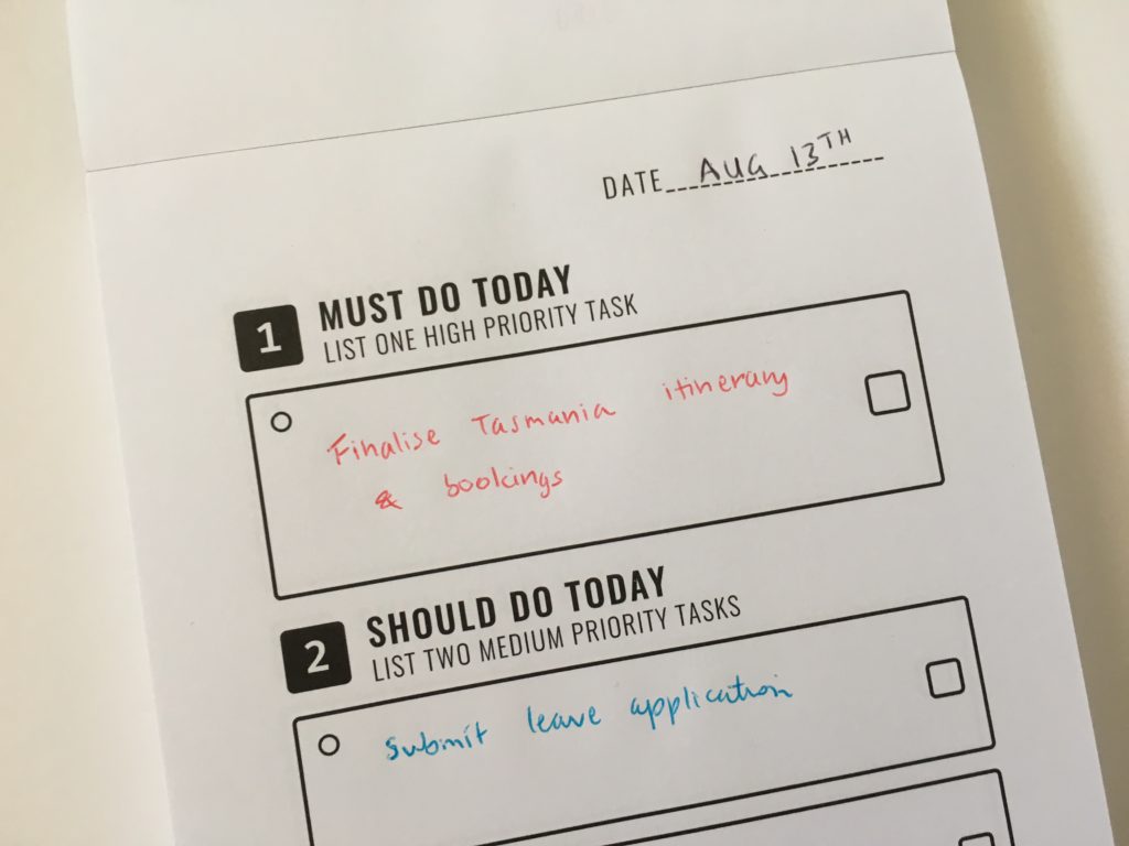 alternative to traditional daily planner to do list in a book task priorities