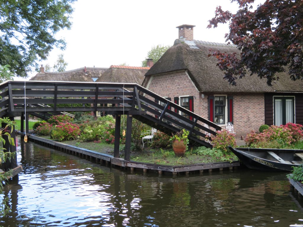 Giethoorn netherlands day trip from amsterdam with enclosing dike viator overrated honest review is it worth a visit bus tour
