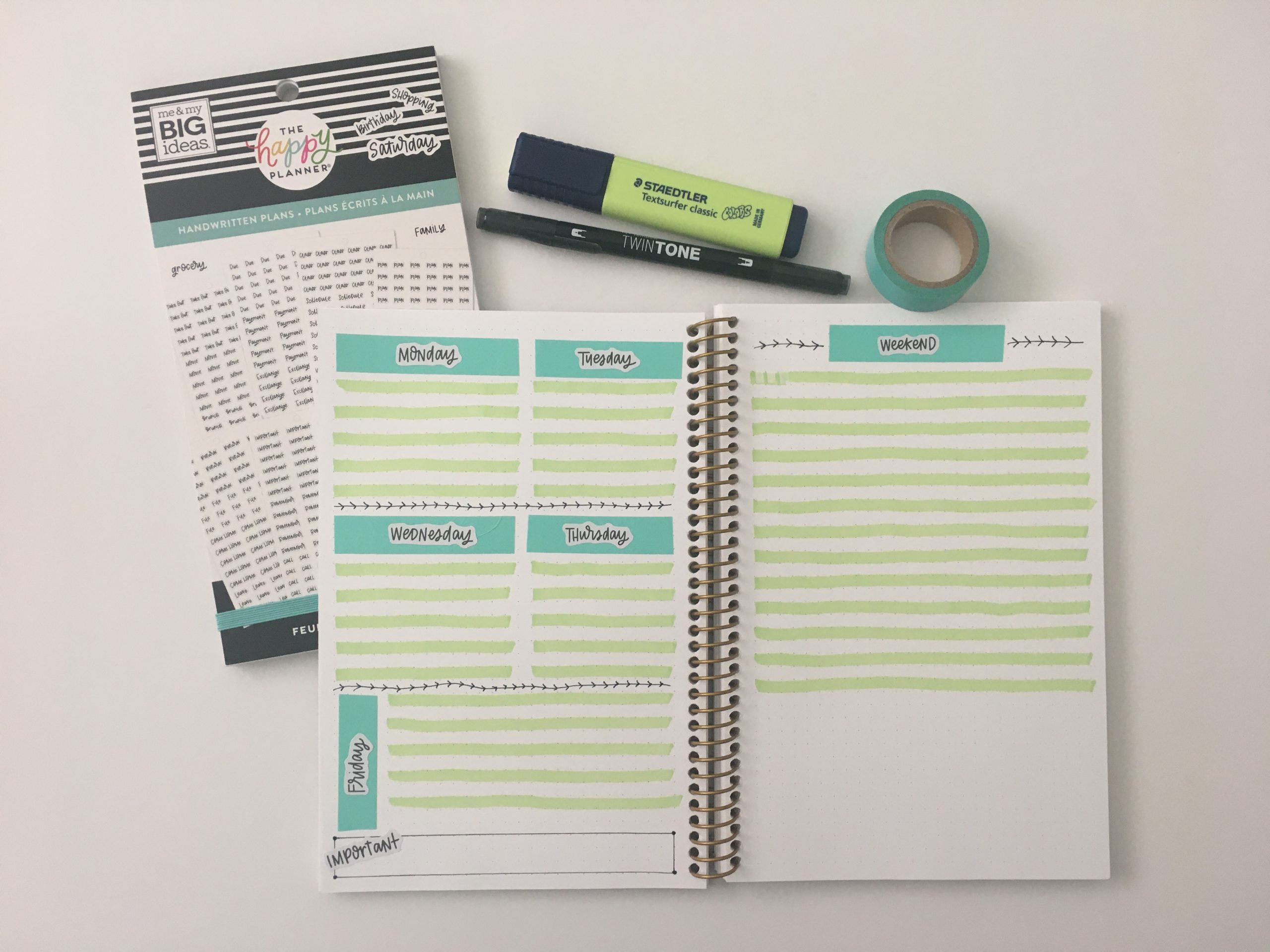 Quick and Easy Washi tape and highlighters weekly spread – All About  Planners
