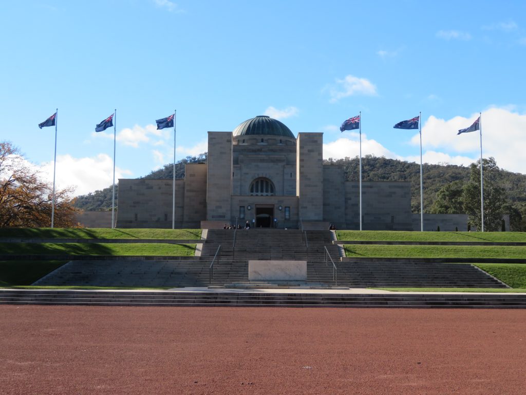 canberra things to see and do in one day australian war memorial best one day packed day