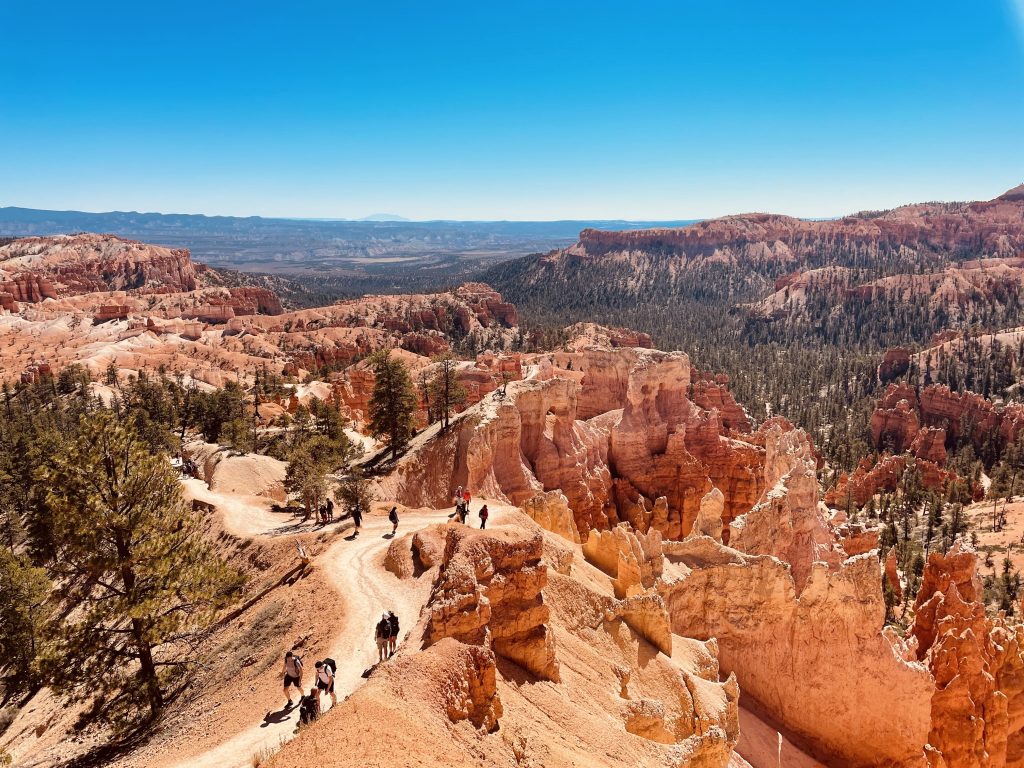 bryce canyon best walking trails peek a boo loop review globus enchanting canyonlands tour september autumn