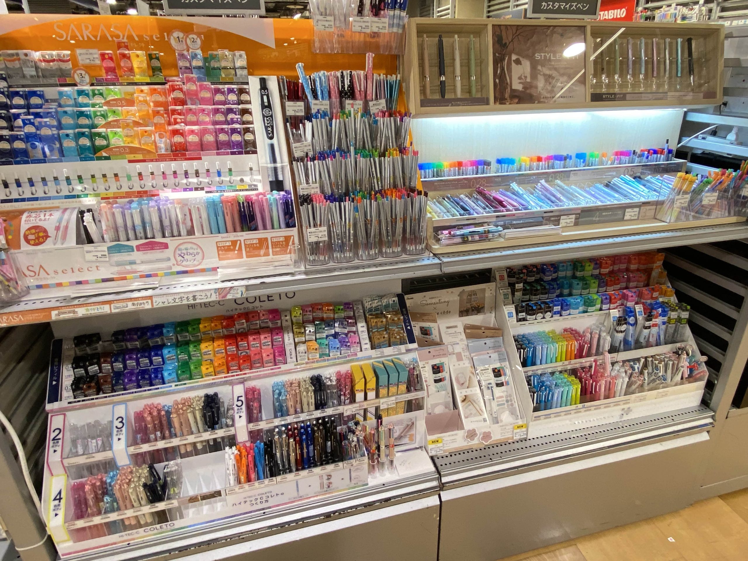 loft osaka japan stationery shop planner supplies pilot frixion erasable pens zebra mildliners pastel bright refillable