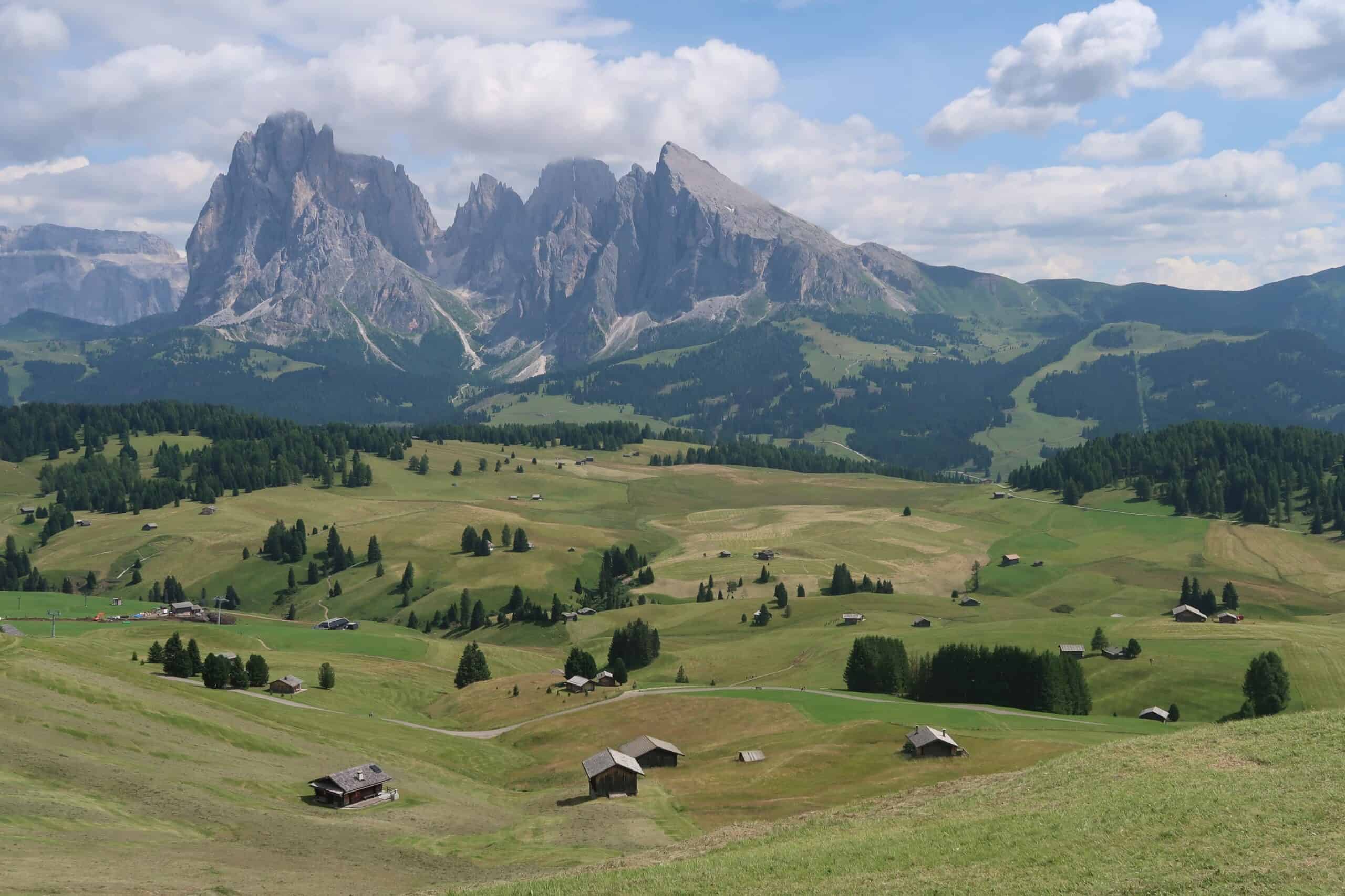 Alpe di Siusi alpine meadow northern italy dolomites best scenic walks with minimal effort easy hike from chairlift in Ortisei Urtijëi best walking routes map