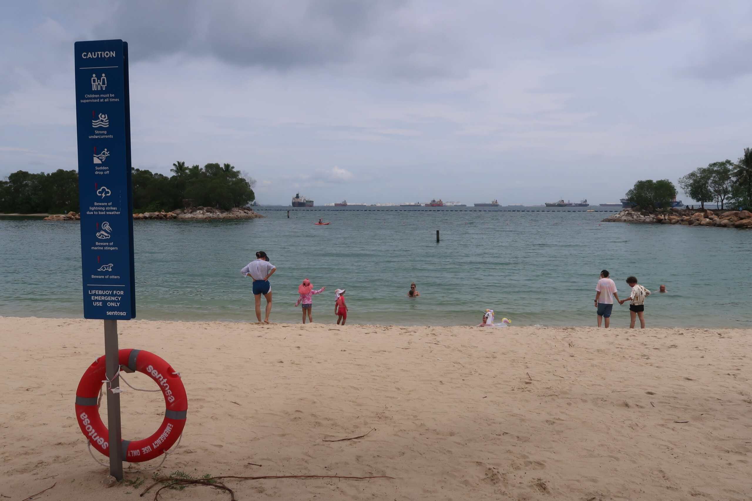 sentosa island singapore things to see and do top attractions solo travel guide first timer visit to singapore attractions packed itinerary photo spots