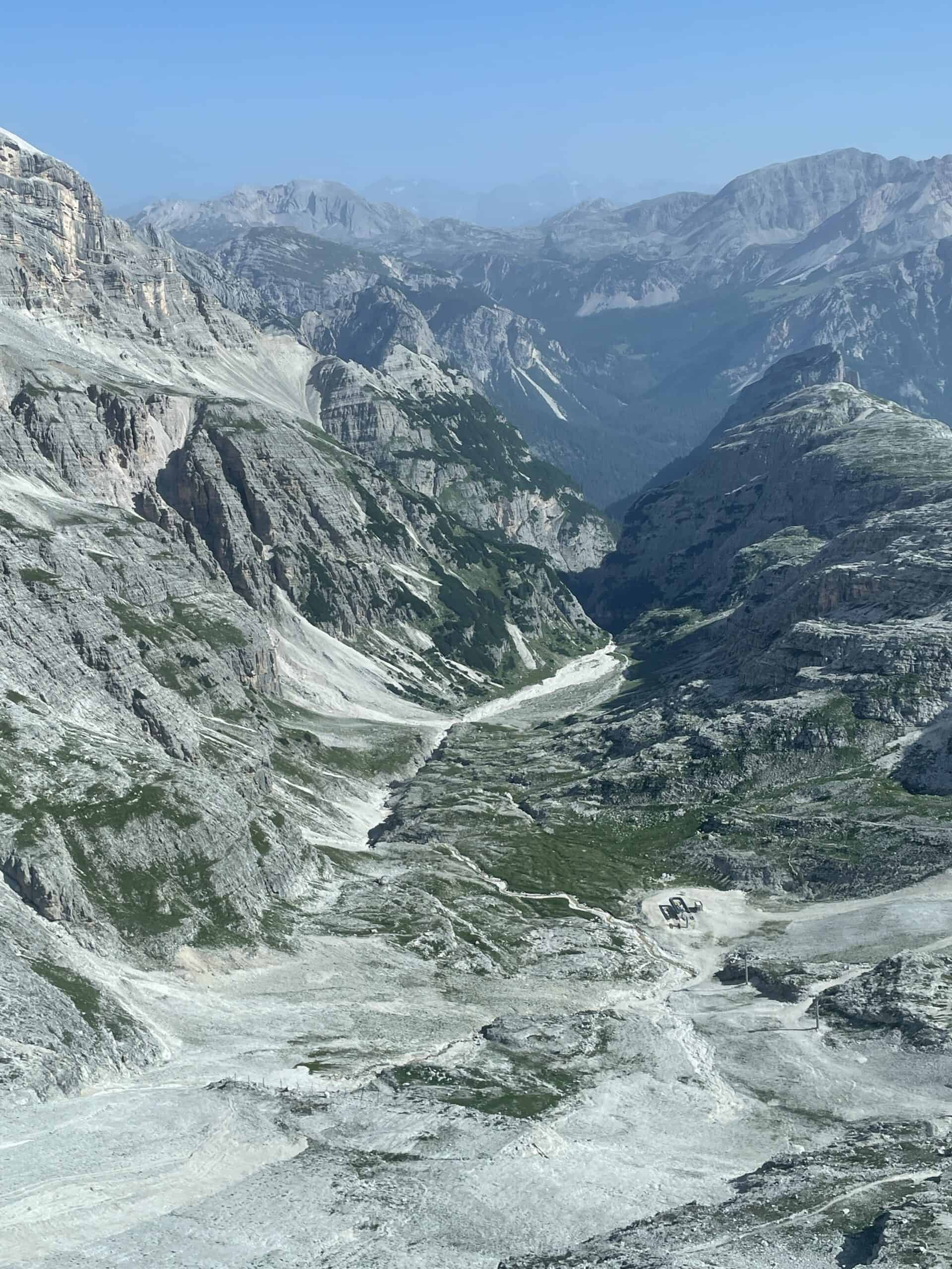 Tofana di Mezzo viewpoints, Cima Tofana gondola views, Cortina d'Ampezzo cable cars easiest Dolomites viewpoints without hiking via cable car cortina d’ampezzo italy best scenery quick time poor