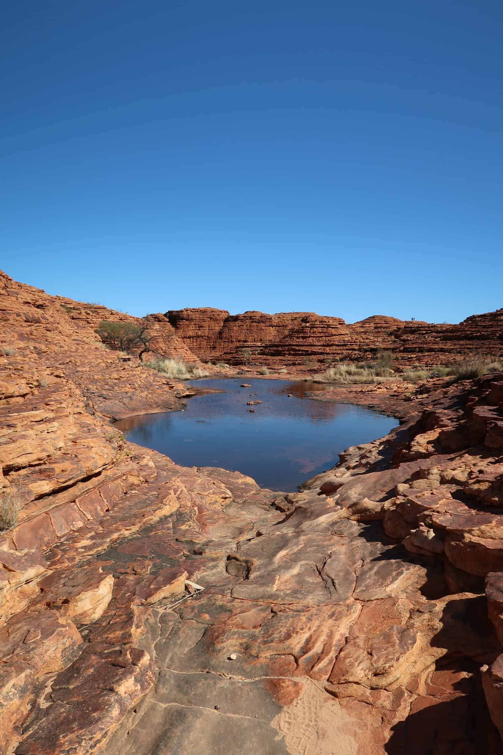kings canyon northern territory rim walk how to get there self driving itinerary red centre australia