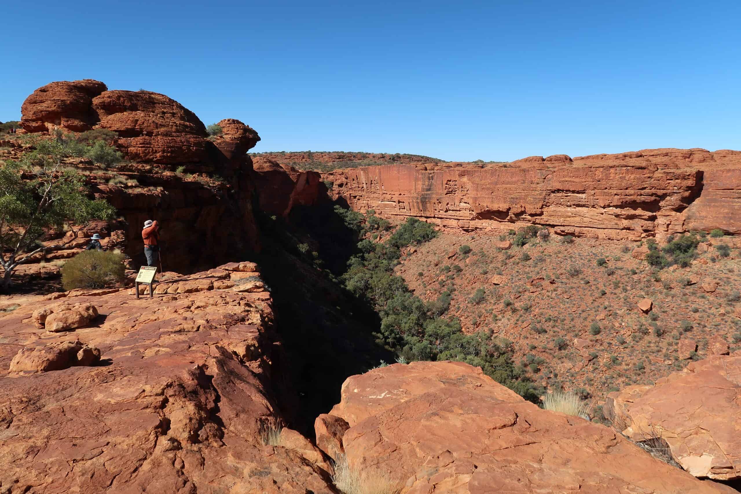 kings canyon northern territory rim walk itinerary hiking route where to stay how much does it cost self drive australia red centr