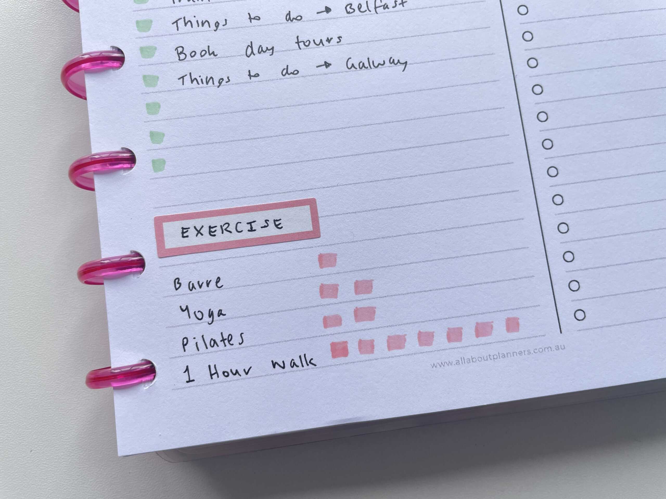 habit tracker using highlighters simple minimalist functional weekly planner spreads pastel color scheme free printable