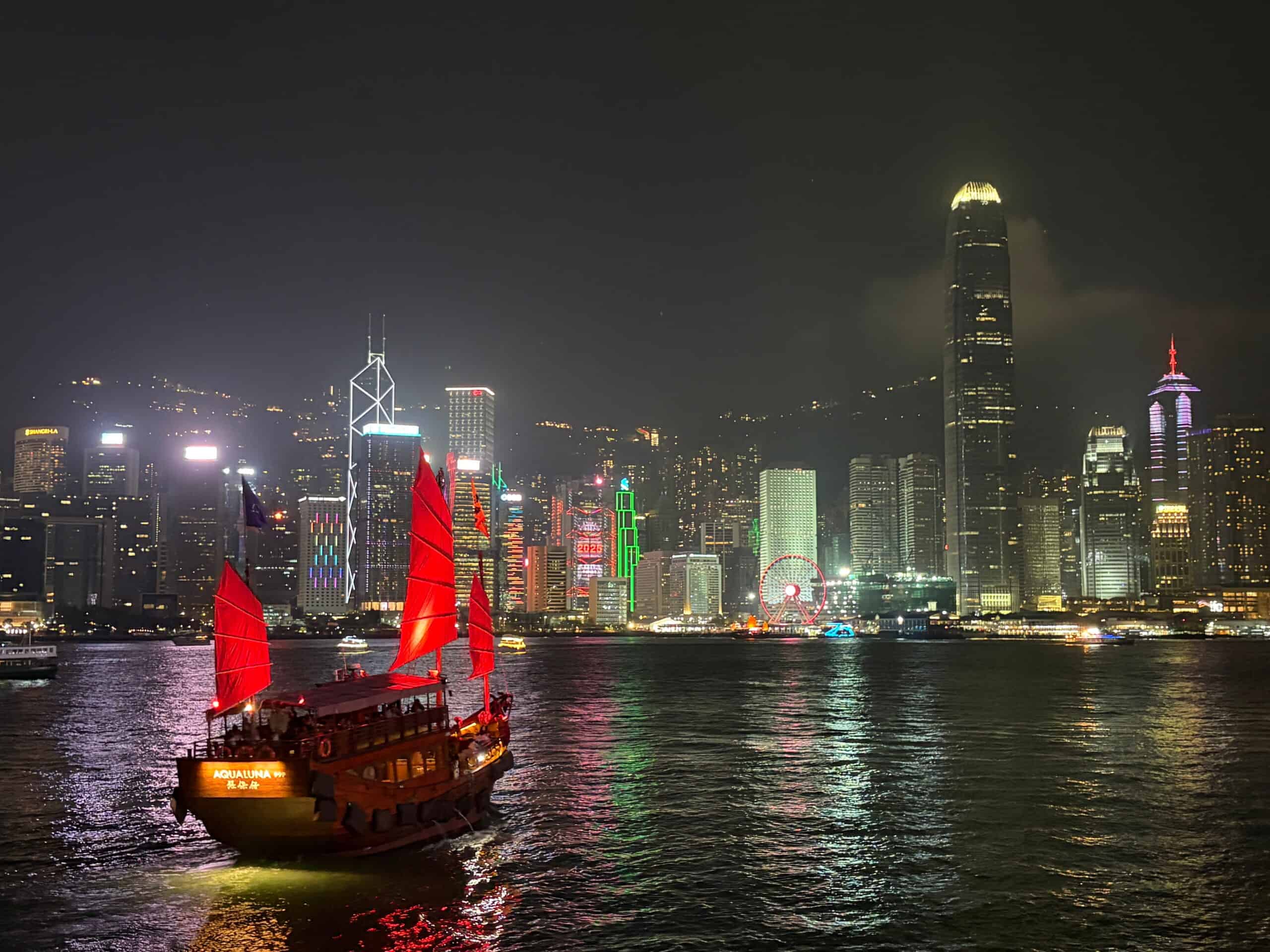 hong kong victoria harbour best location for the symphony of lights show 4 day itinerary detailed