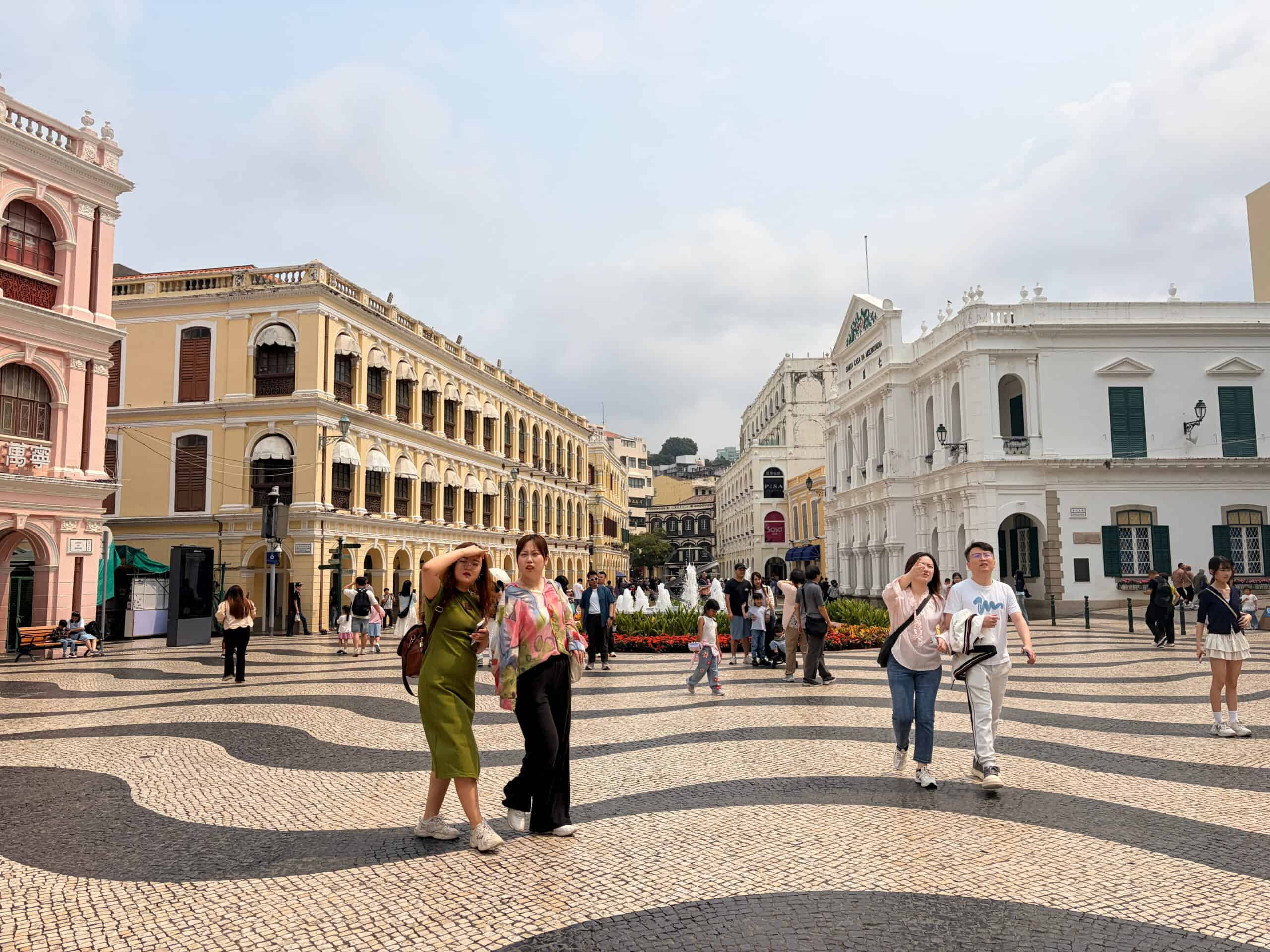 senado square macao things to see and do on a day trip from hong kong via the fast ferry daily itinerary schedule by hour packed fast pace