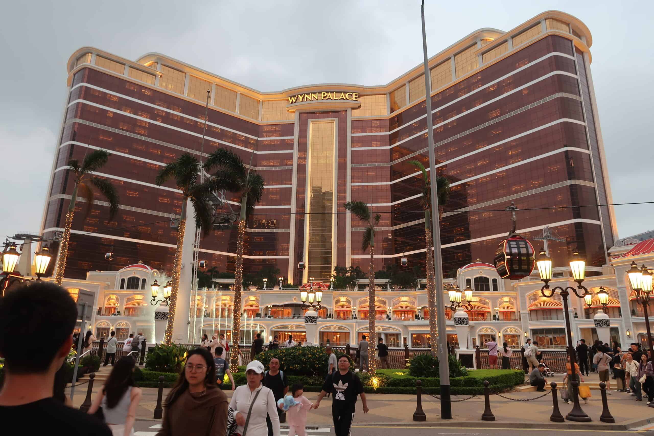 wynn hotel macau cable car ride sunset golden hour 1 day packed macau itinerary day trip from hong kong things to see and do google maps with pinned locations